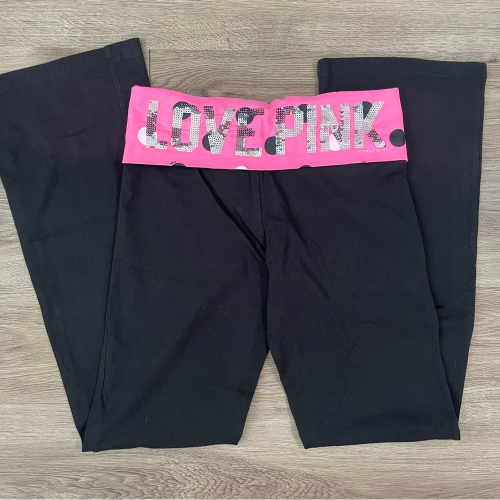 NWOT 2011 VS Pink Polka Dot Yoga Pants - S